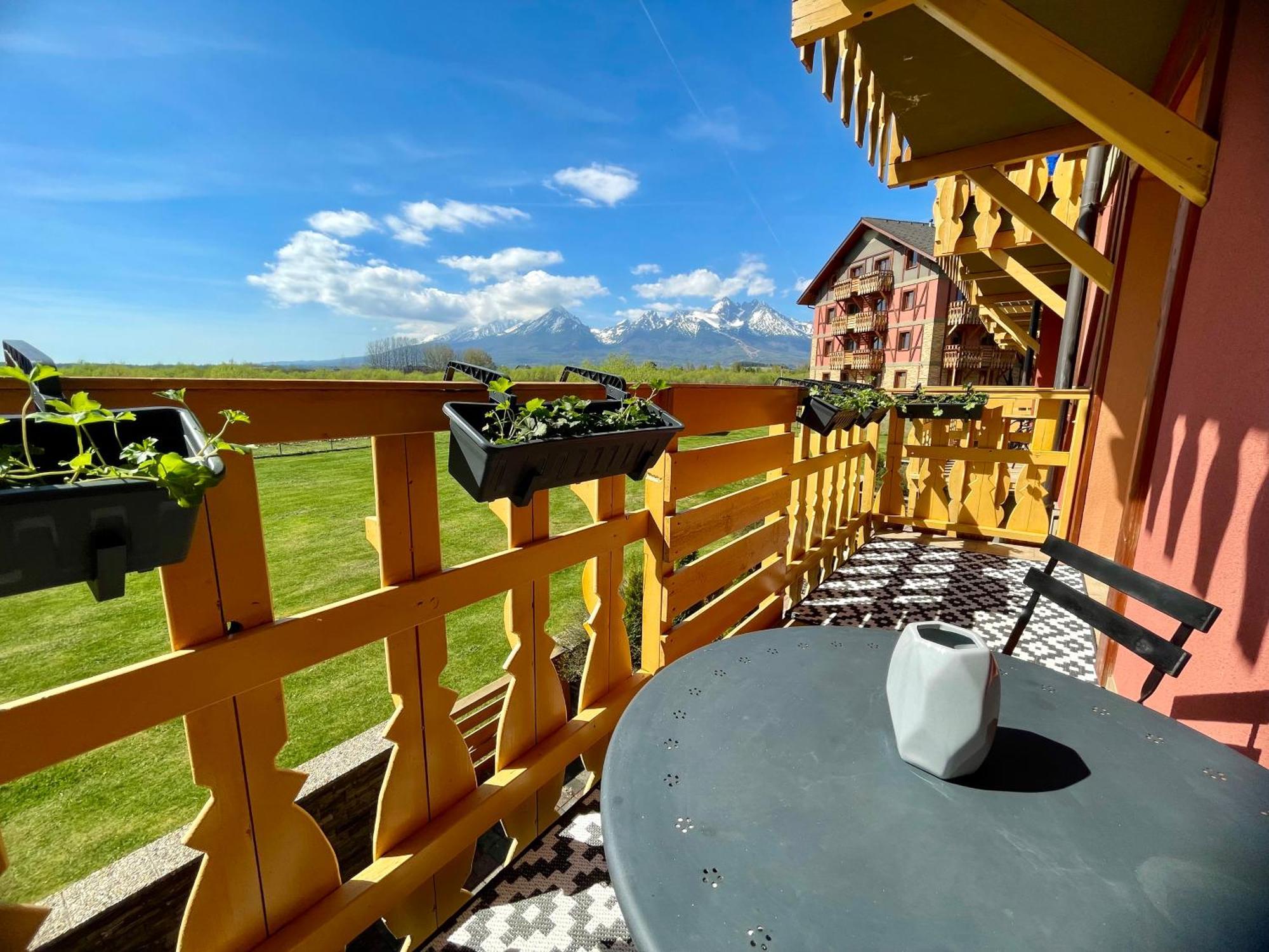 Apartment Kimo - Stunning View Of High Tatras เวลคา ลอมนิตซา ภายนอก รูปภาพ